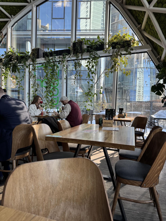 Edyta Folwarska i Maciej Pela w restauracji