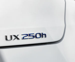 Lexus UX 250h E-Four F Sport