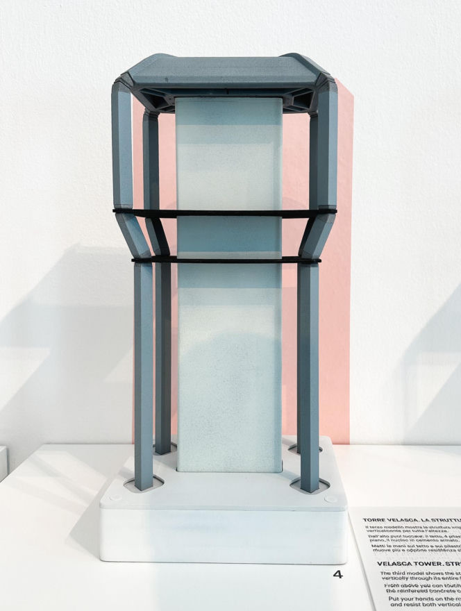 Torre Velasca w Mediolanie