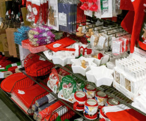 Bożonarodzeniowy towar w szczecińskich sklepach