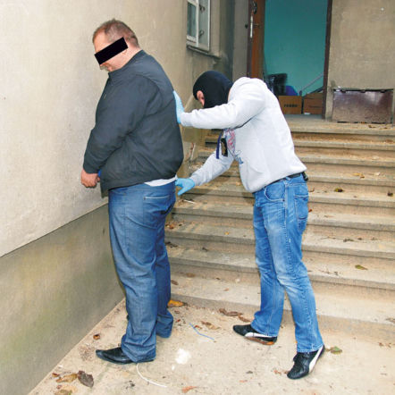 zrobili z garażu fabrykę amfetaminy