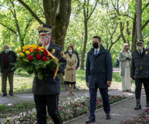 Prezydent złożył kwiaty pod Pomnikiem Matki