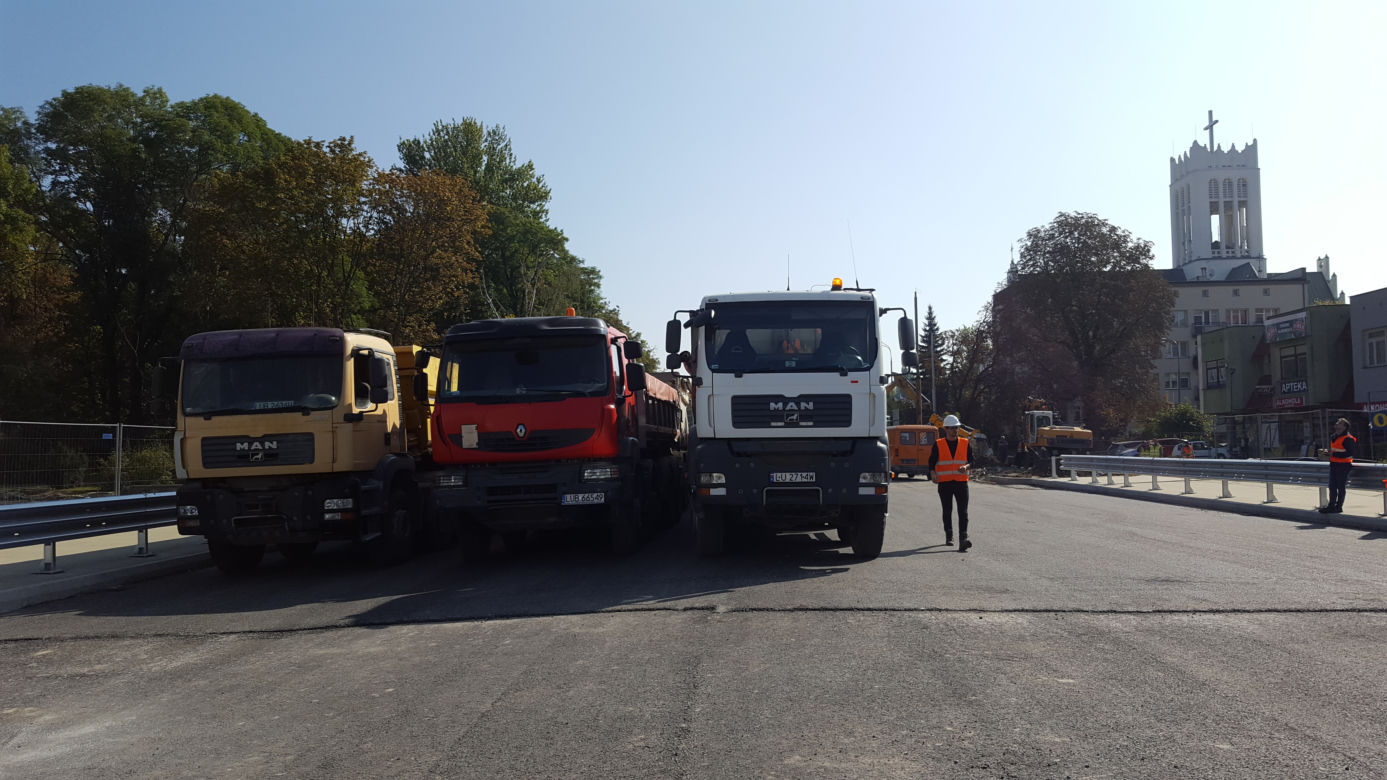 Lublin: Remont ronda „na klinie” na ostatniej prostej. Most gotowy