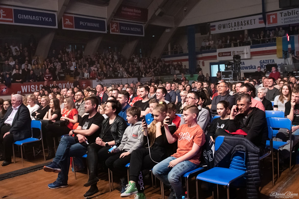 "Gwiazdy dla Białej Gwiazdy", czyli wielki koncert charytatywny w hali Wisły