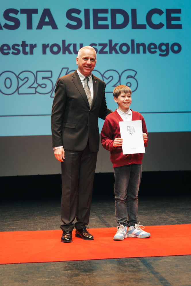 Najzdolniejsi uczniowie odebrali stypendia Prezydenta Miasta Siedlce