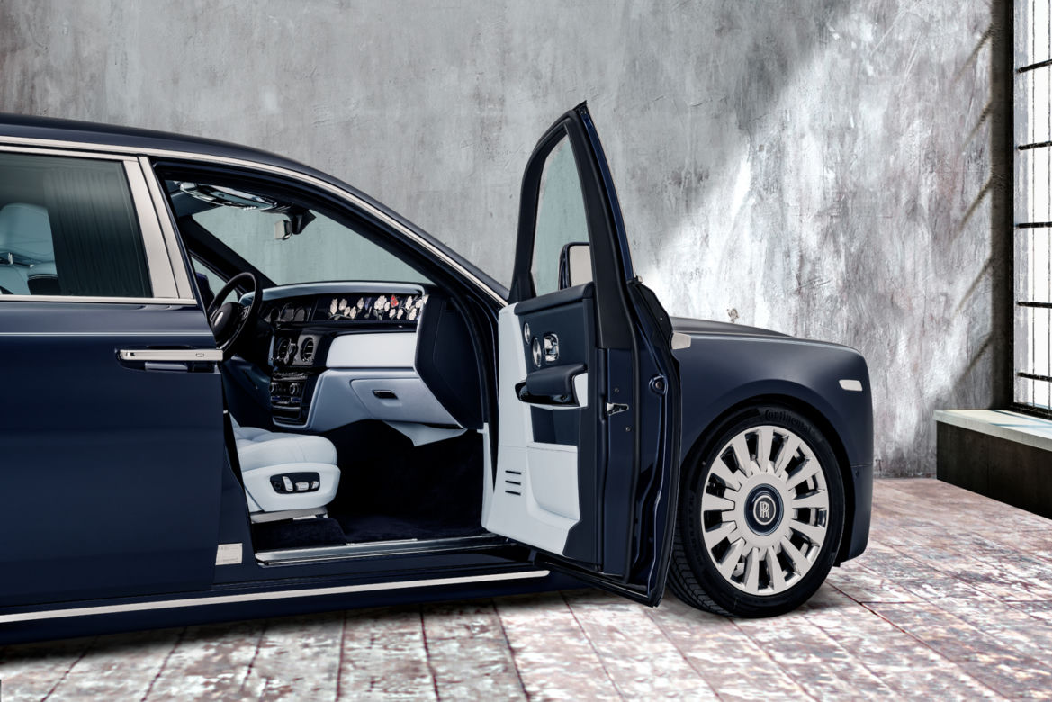 Różany Rolls-Royce Phantom
