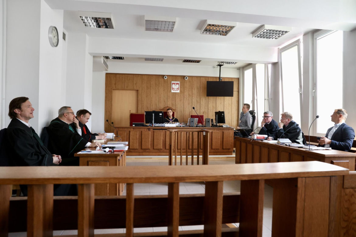 Publiczna rozprawa Kucharski - Lewandowski