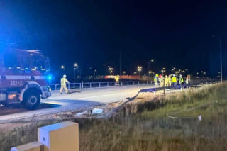 Gmina Zbuczyn: Na wysokości miejscowości Choja na autostradzie A2 auto osobowe uderzyło w barierki