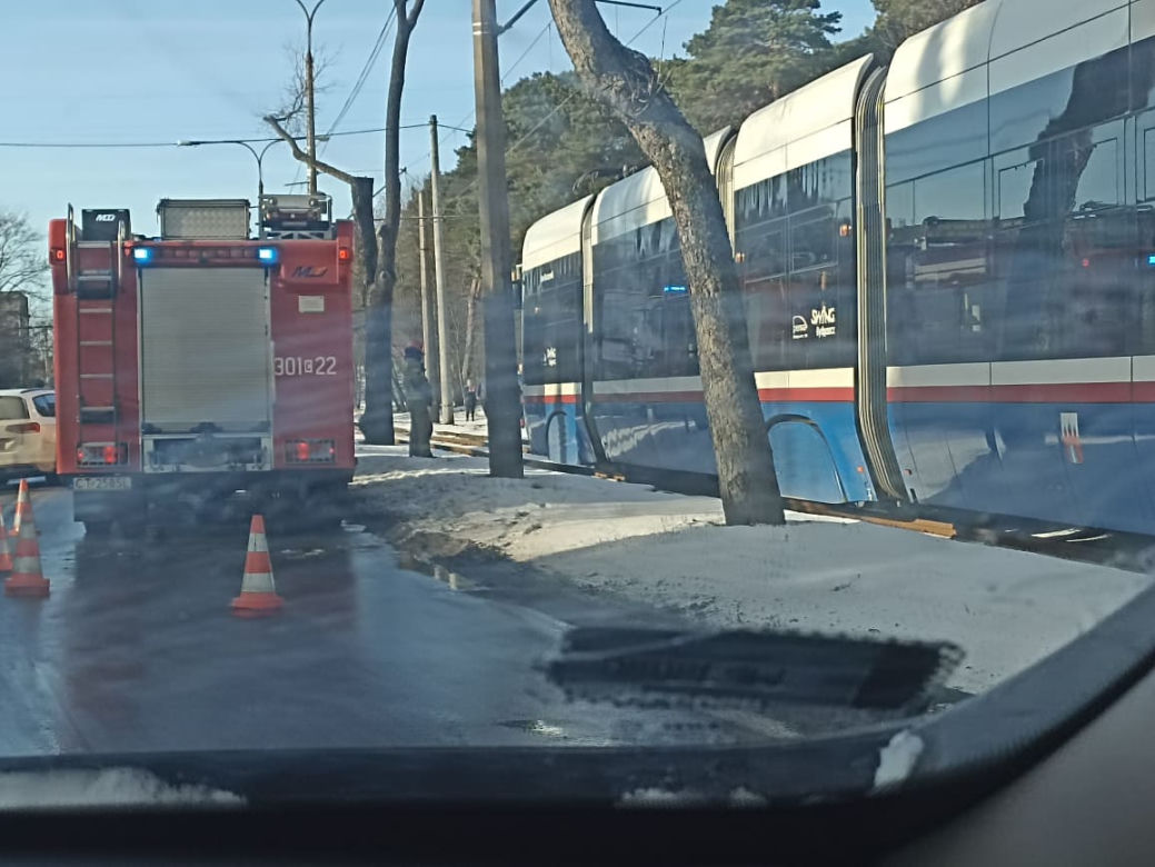 Bydgoszcz. Wypadek na ul. Nakielskiej. Tramwaj potrącił mężczyznę