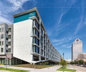 Materiały i rozwiązania elewacyjne