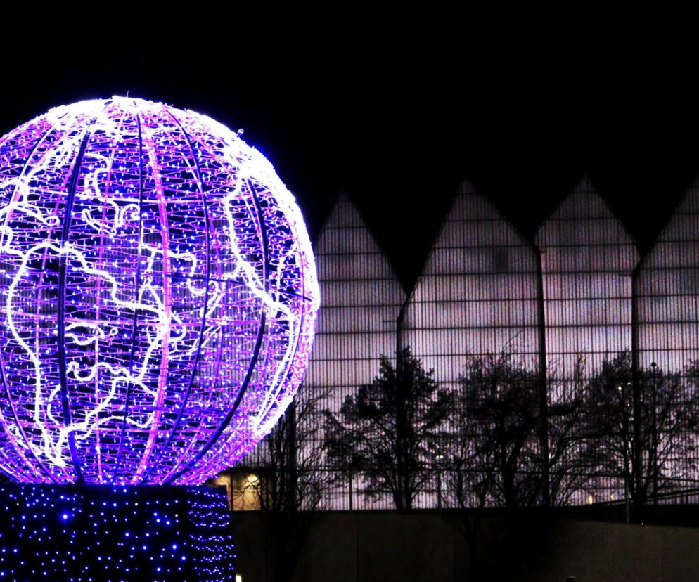 Świąteczny globus na Trasie Zamkowej