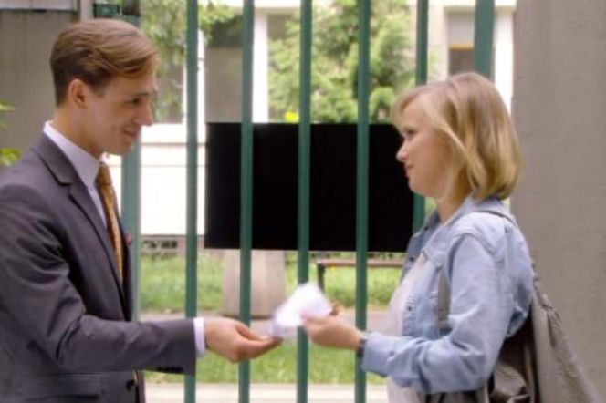 O mnie się nie martw odc. 3. Marcin Kaszuba (Stefan Pawłowski), Iga Małecka (Joanna Kulig)