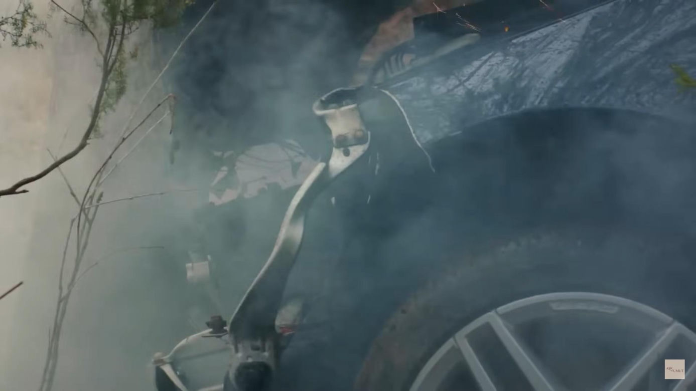 Kuzey straci panowanie nad samochodem! Wypadnie z drogi i rozbije auto