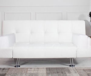 Biała sofa
