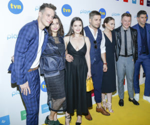 Na Wspólnej: Darek (Michał Mikołajczak), Bruno (Dawid Czupryński), Mikołaj (Krzysztof Wieszczek), Kasia (Julia Chatys) Igor (Jakub Wesołowski)