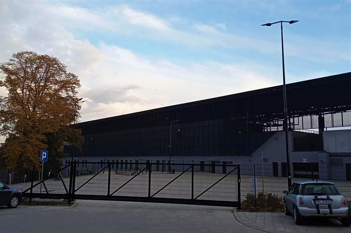 Spacery po nowym szczecińskim stadionie przyciągnęły wielu chętnych