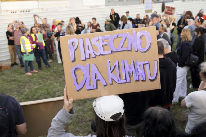 Protest w Piasecznie przeciwko Data Center