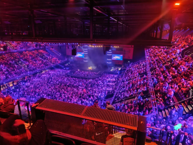 Holandia kocha Eurowizję mimo bojkotu. Tłumy bawiły się w Amsterdamie [RELACJA]