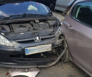 Potężna kraksa w Nowym Sączu. Zderzyły się cztery samochody i rower