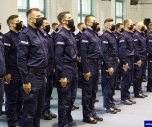 Nowi policjanci na Warmii i Mazurach. Ślubowanie złożyło 64 funkcjonariuszy [ZDJĘCIA]