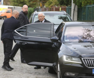 Jarosław Kaczyński w drodze do KPRM