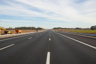 Rozbudowa DW 812. Kiedy zakończą się prace na ważnym odcinku?