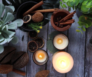 Zawieś w przedpokoju, a nawet sąsiedzi będą się zatrzymywać. Świąteczny zapach, który rozniesie się po całym domu i sprawi, że w to u Ciebie będzie pachnieć najpiękniej