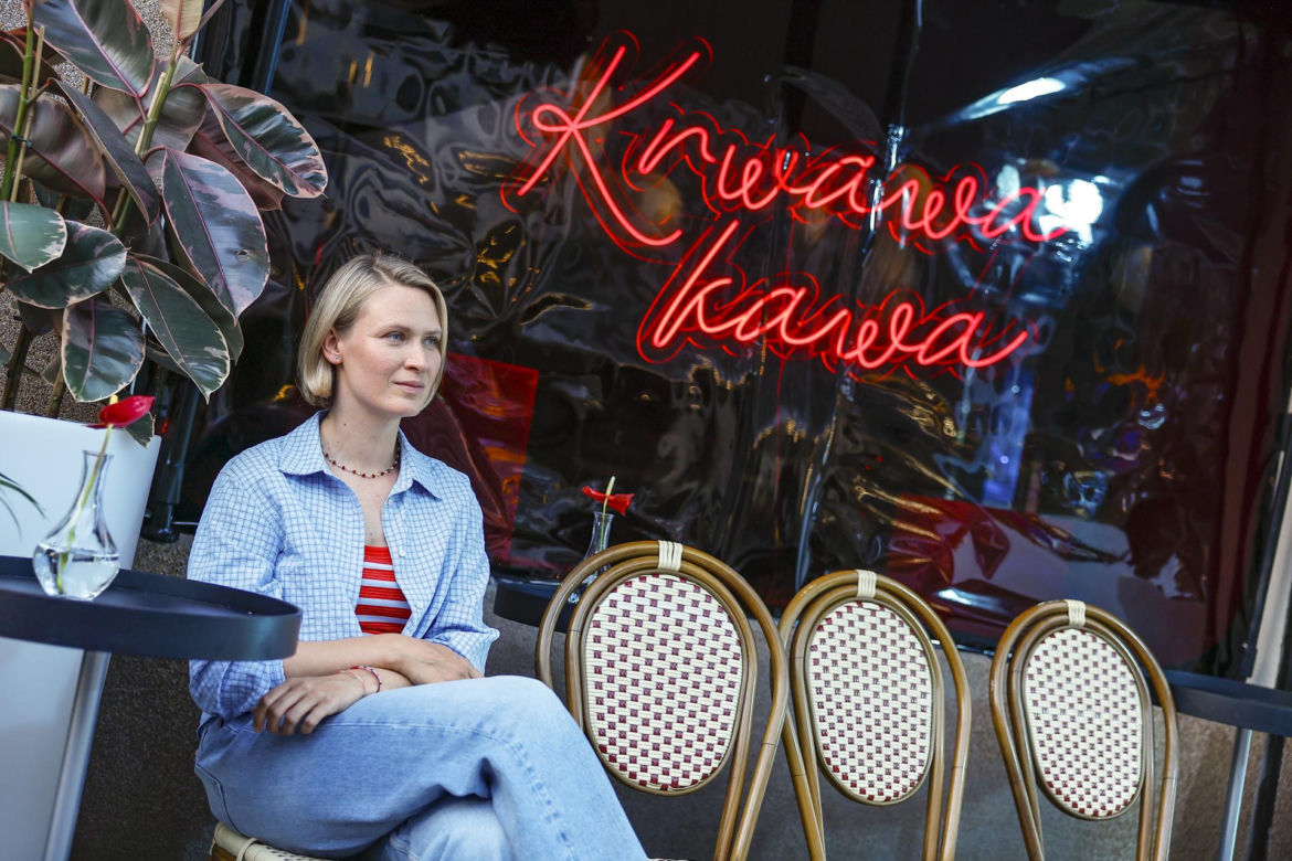 "Właśnie, że tak!": Danuta Stenka, Agnieszka Żulewska, Artur Żmijewski na planie filmu