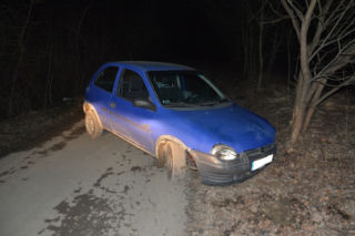Po pijaku spowodował wypadek i sam został ranny. Zaatakował ratowników, którzy chcieli mu pomóc [ZDJĘCIA]