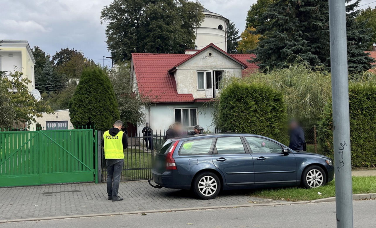 Tragedia w Puławach. Troje młodych ludzi śmiertelnie zatruło się czadem
