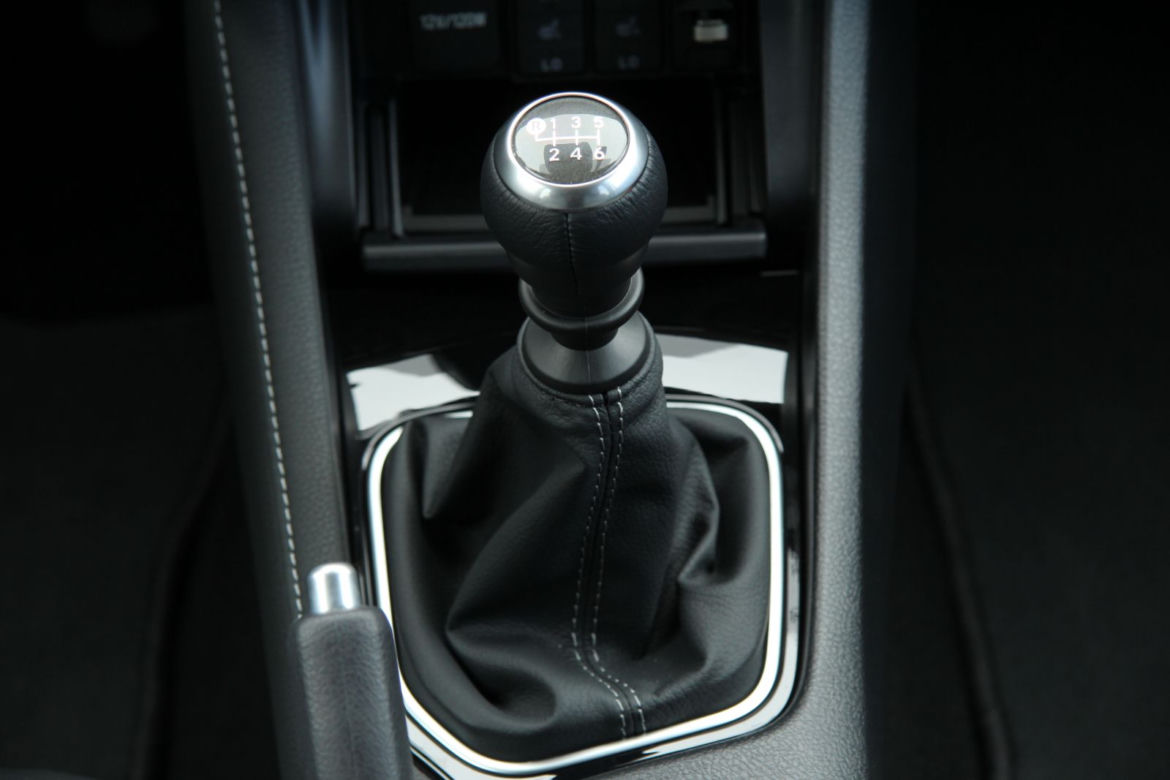 Toyota Auris Touring Sports lifting