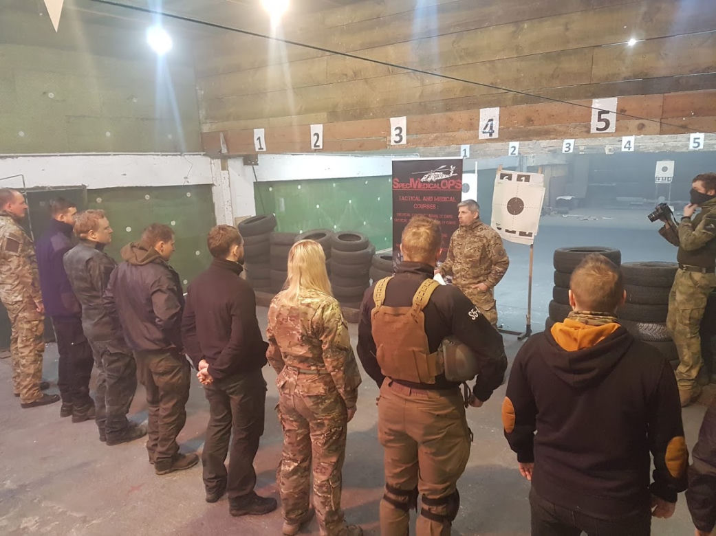 Odwiedź strzelnicę C4 Guns