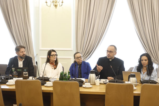 Dymińscy szukają syna już trzeci rok. Ślad urywa się na moście w Warszawie