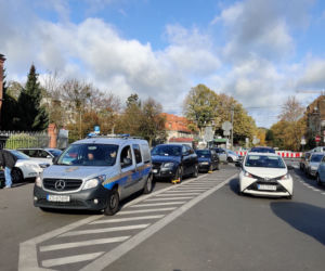 Mistrzowie parkowania przy Cmentarzu Centralnym