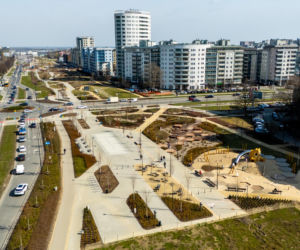 Park nad Południową Obwodnicą Warszawy w marcu 2026 r.