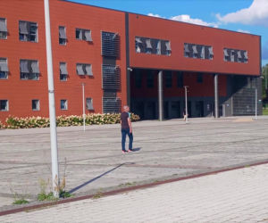 Plac przed Netto Areną przed zmianami