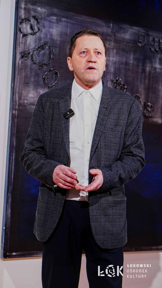 Wystawa w ŁOK "Okna na światy" Dariusza Skiermunta