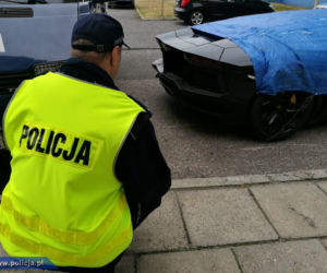 porzucone Lamborghini Aventador