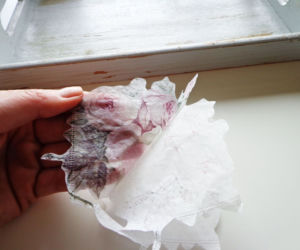 Taca decoupage w stylu vintage z efektem postarzenia