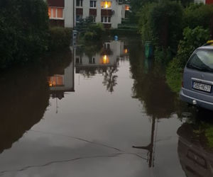 Krajobraz po burzach i ulewach na Śląsku i w Zagłębiu. Zalało ulice Czeladzi, Bytomia, Rudy Śląskiej [ZDJĘCIA,WIDEO]