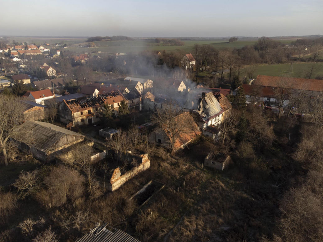 Pożar i akcja antyterrorystów. Dwóch mężczyzn nie żyje