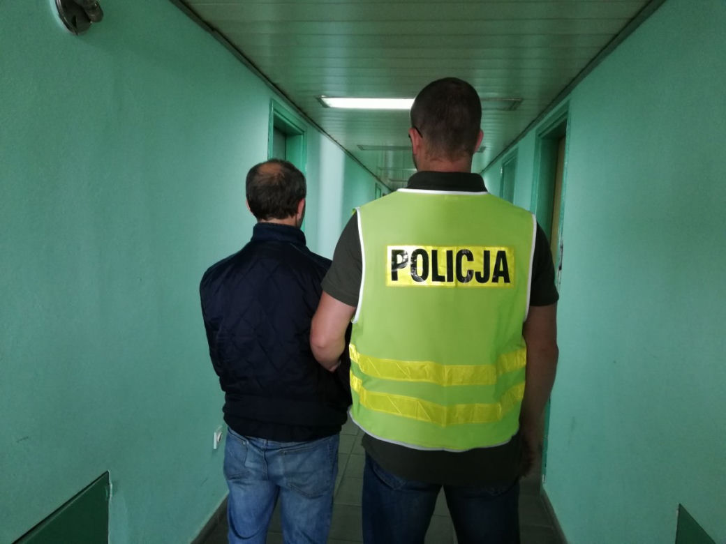 Piła: Zuchwałe kradzieże w markecie! 45-latek długo miał szczęście