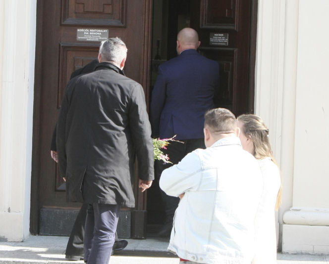 Jarosław Kaczyński szykuj się do świąt. Prezes PiS z kolorową palmą