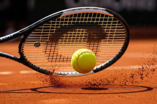 Novak Djoković na French Open. Zaskakujący start i jego droga po kolejny rekord
