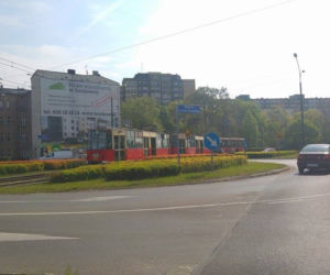 Tramwaj zderzył się z osobówką w Sosnowcu