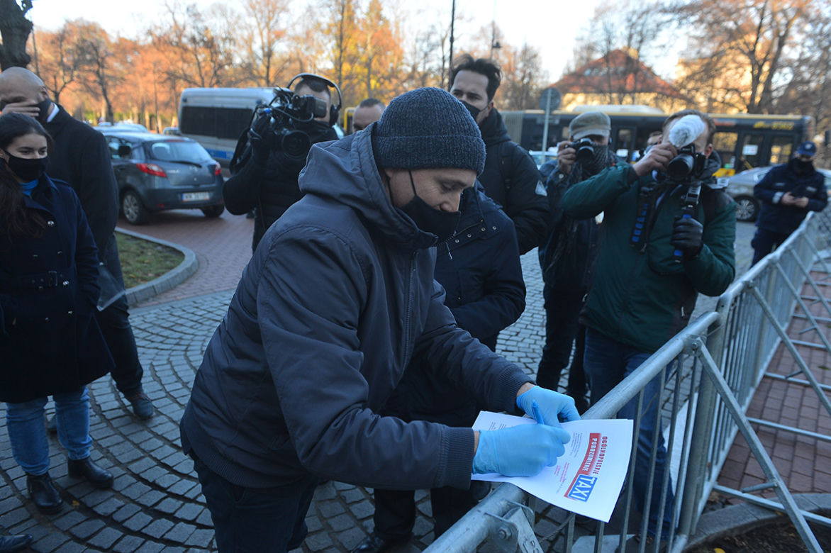 Protest taksówkarzy pod KPRM