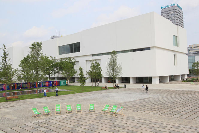 Wanny, buty i manekiny za 851 tys. zł? Ale sztuka! „To jedna z najbardziej wpływowych artystek na świecie”