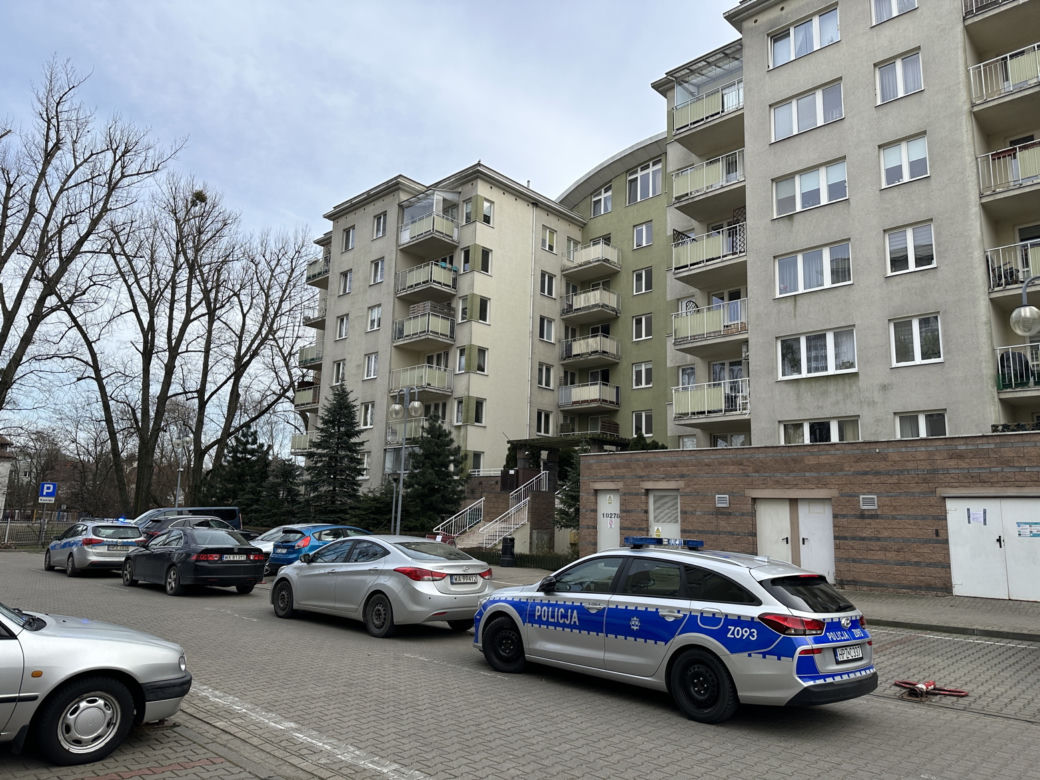Pilna akcja na Targówku. Spadł z wielkiej wysokości. Tragiczne wieści