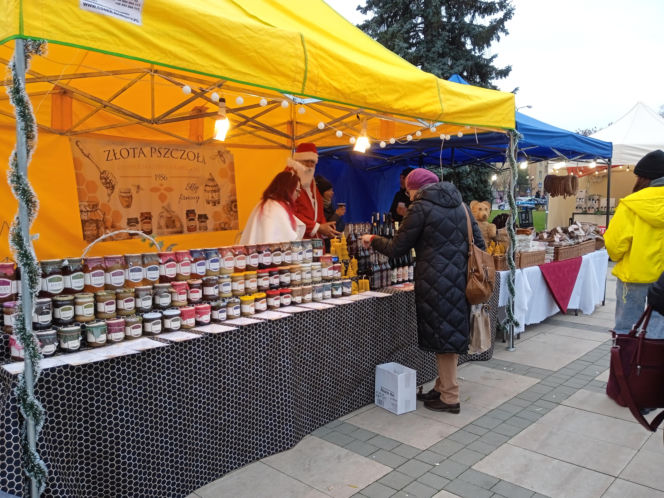 Świąteczny jarmark trwa w Siedlcach