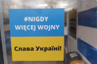 1. liga piłki nożnej. Stomil zagra z Widzewem i pomoże Ukrainie! [PLAN 22. KOLEJKI]